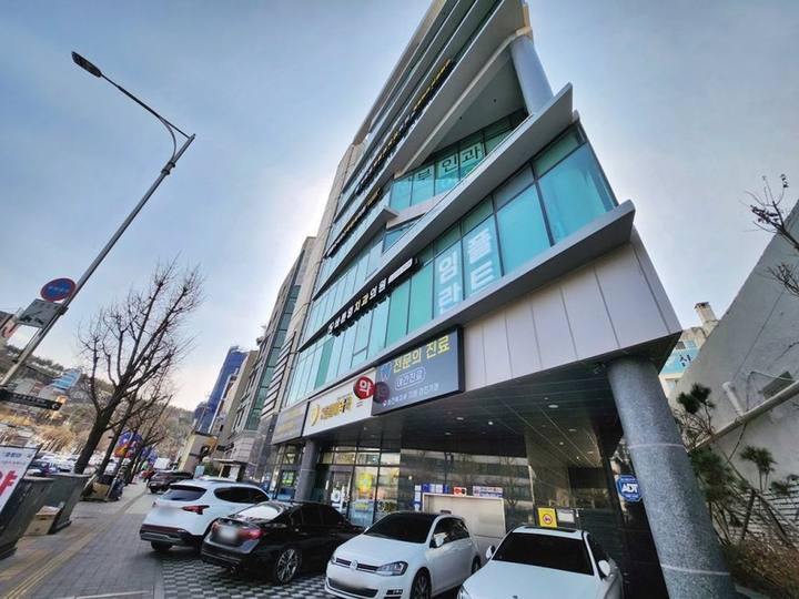 청구동치과, 원데이 치아미백 필요한 순간 사진 1